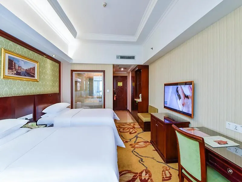 Vienna Hotel Shenzhen Fuyong Qiaotou