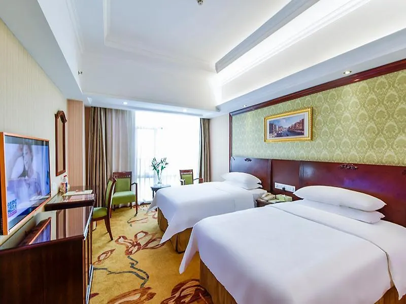 Vienna Hotel Shenzhen Fuyong Qiaotou