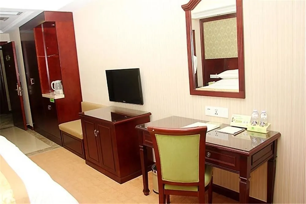Vienna Hotel Shenzhen Fuyong Qiaotou
