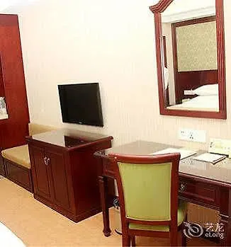 Vienna Hotel Shenzhen Fuyong Qiaotou
